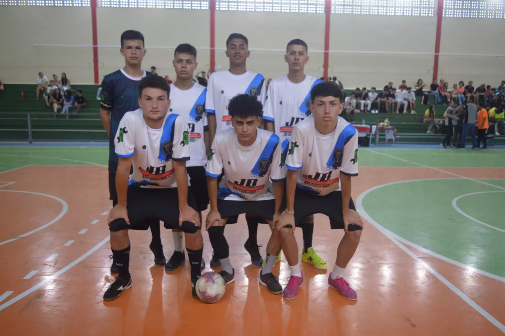 Torneio de Futsal- Jovens  participam de Projeto Esportivo da Força Jovem Universal de Mafra